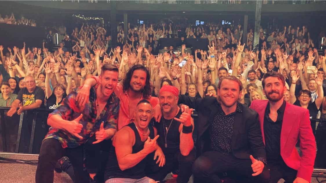 Don't Change carousel image 6